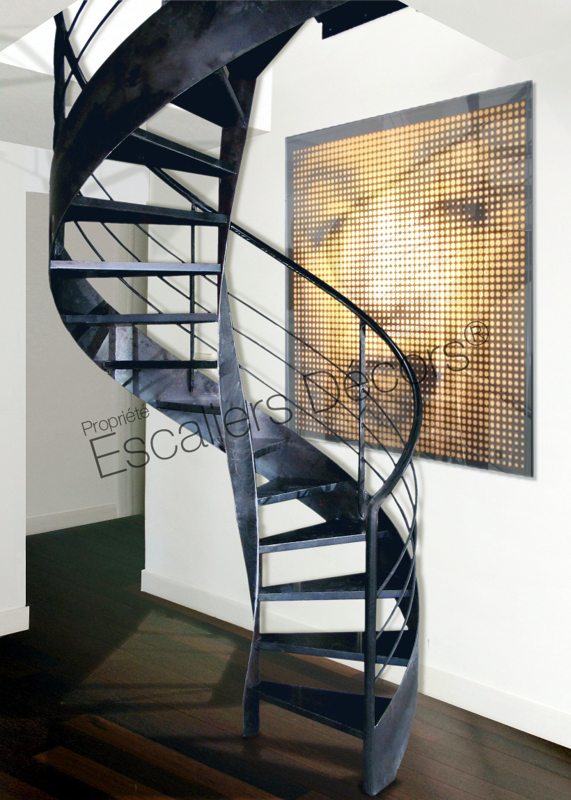 Photo DH89 - SPIR'DÉCO® Flamme. Escalier design d'intérieur sur flamme centrale formant escalier hélicoïdal.