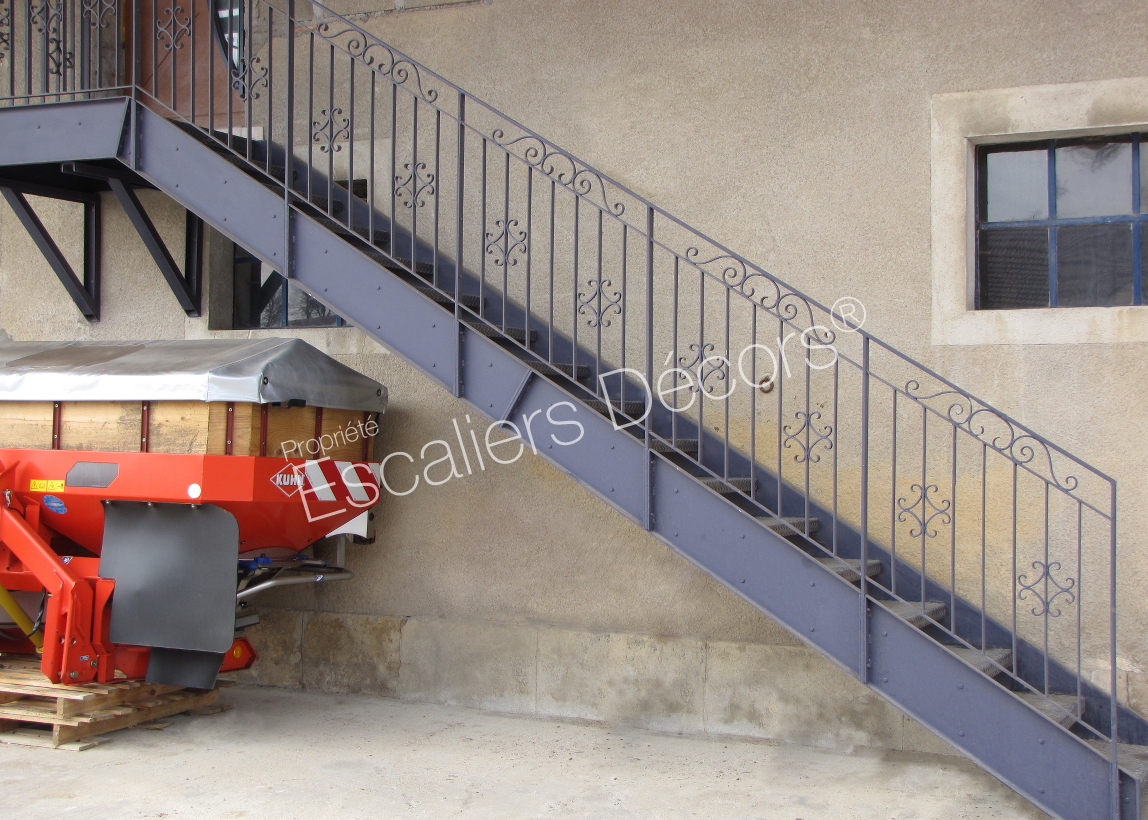 Escaliers niveau escalier en métal FHWA niveaux Feu Galvanisé profondeur 24 cm largeur 90 cm 