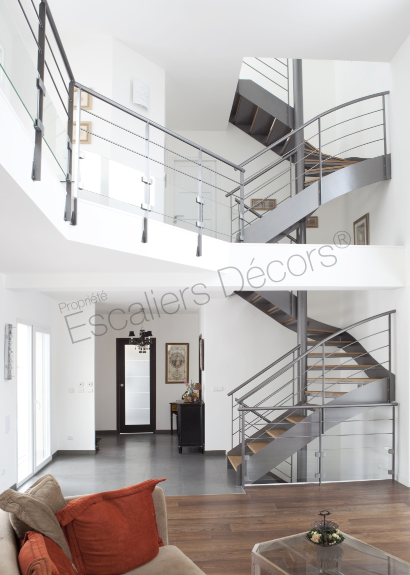 Escalier design 2/4 tournants sur mesure - Escaliers Décors®