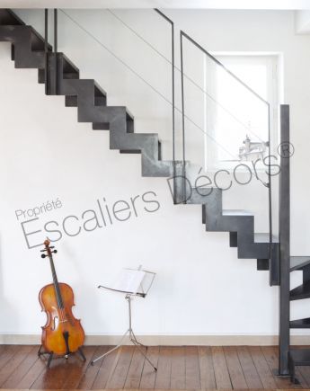 Photo DT75 - ESCA'DROIT® 1/4 Tournant bas. Escalier d'intérieur design pour une décoration résolument contemporaine ou vintage.