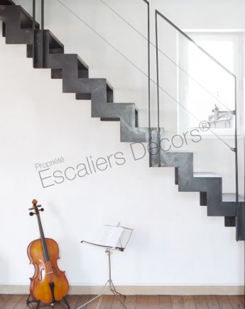 Photo DT75 - ESCA'DROIT®. Escalier d'intérieur design pour une décoration résolument contemporaine ou vintage. Vue 2
