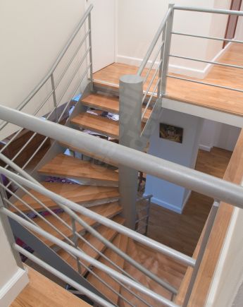 Photo DT70 - SPIR'DÉCO® D'Angle Mixte Droit formant un escalier 2/4 tournants contemporain. Vue 3